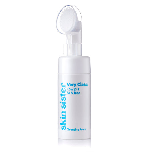 Hybrid Cleanser, gentle cleanser ingredients matched with a silicone application brush to deep clean pores. Front view. 